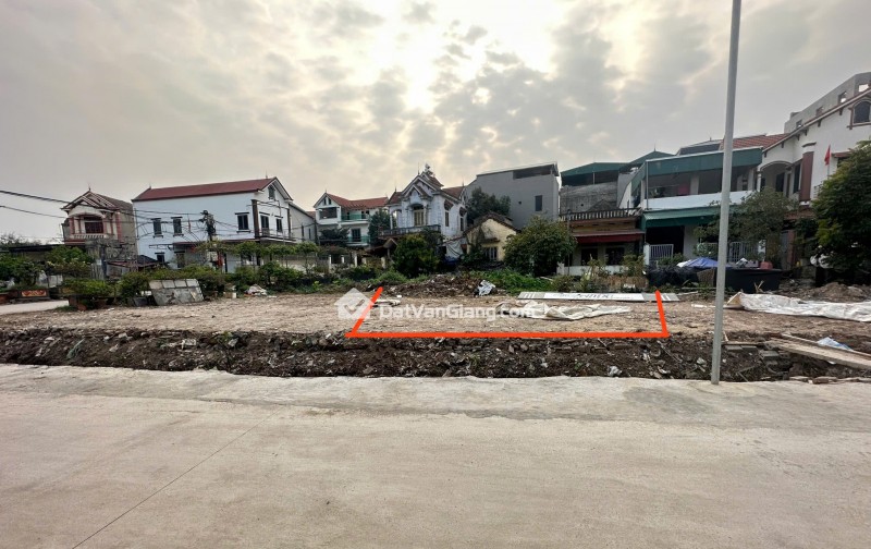 Bán đất đấu giá công luận 2 - văn giang 111m² đất ở đô thị, 2 mặt đường, trung tâm thị trấn